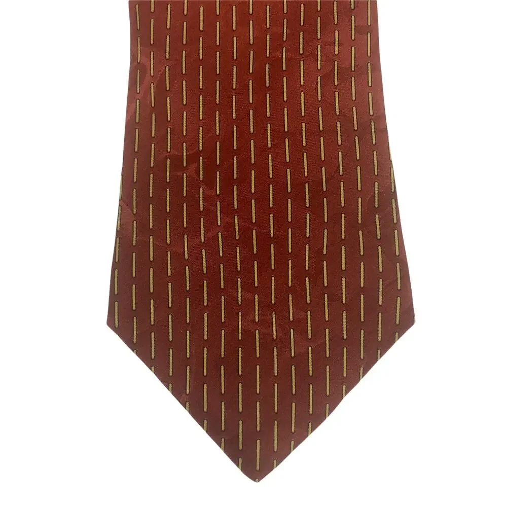 Dashed Pattern Tie